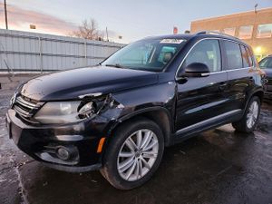 Volkswagen Tiguan S 2.0L 4 2012