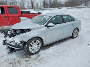 Volkswagen Jetta 2.0L 4 2014
