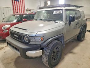 Toyota FJ Cruiser 4.0L 6 2010