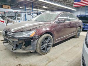 Volkswagen Passat SEL 2.0L 4 2013