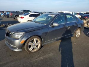 Mercedes-Benz C 300 3.0L 6 2011