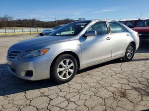Toyota Camry BASE 2.5L 4 2011
