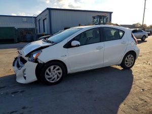 Toyota Prius 1.5L 4 2015