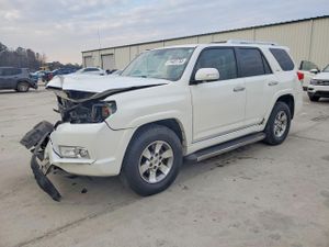 Toyota 4Runner SR5 4.0L 6 2011