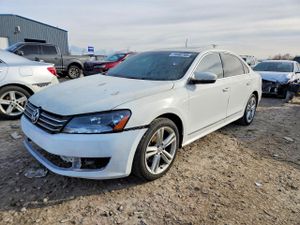 Volkswagen Passat SE 2.0L 4 2014