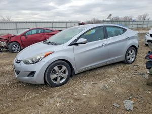 Hyundai Elantra GLS 1.8L 4 2013