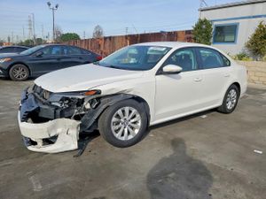 Volkswagen Passat S 2.5L 5 2012