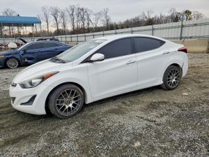 Hyundai Elantra SE 1.8L 4 2015
