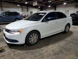 Volkswagen Jetta BASE 2.0L 4 2012