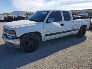 Chevrolet Silverado 1500 C1500 4.8L 8 2002