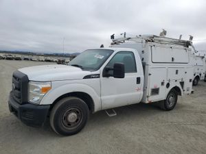 Ford F-350 SUPER DUTY 6.2L 8 2013