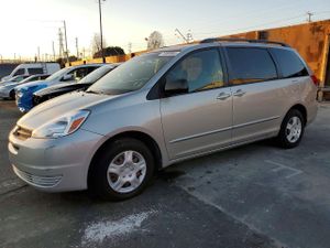 Toyota Sienna CE 3.3L 6 2004
