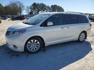 Toyota Sienna 3.5L 6 2015