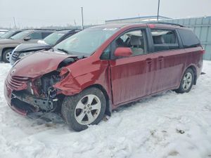 Toyota Sienna LE 3.5L 6 2015