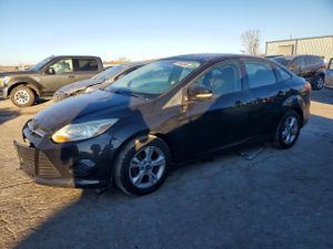 Ford Focus SE 2.0L 4 2013