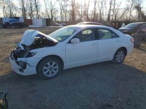 Toyota Camry BASE 2.5L 4 2011