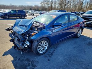 Hyundai Elantra SE 1.8L 4 2015