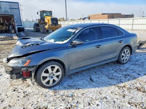 Volkswagen Passat SEL 2.0L 4 2012