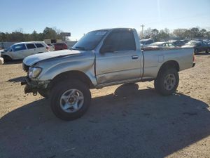 Toyota Tacoma 2.7L 4 2003