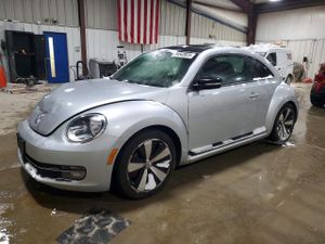 Volkswagen Beetle TURBO 2.0L 4 2012