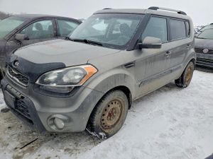 Kia Soul + 2.0L 4 2013