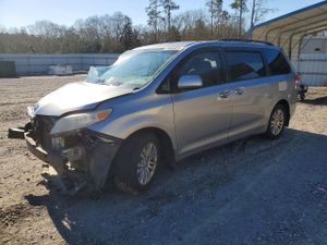 Toyota Sienna 3.5L 6 2013