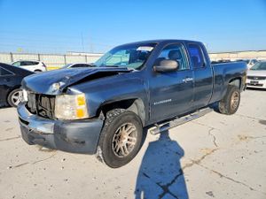 Chevrolet Silverado 1500 C1500 4.3L 6 2011