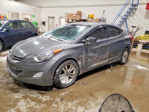 Hyundai Elantra GLS 1.8L 4 2013