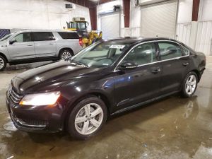 Volkswagen Passat SE 2.5L 5 2012