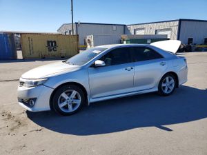 Toyota Camry BASE 2.5L 4 2012
