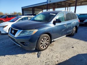 Nissan Pathfinder S 3.5L 6 2013