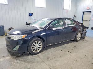 Toyota Camry SE 3.5L 6 2013