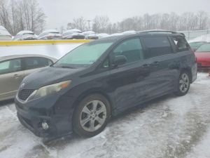 Toyota Sienna SPORT 3.5L 6 2011