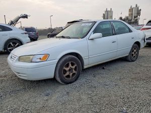 Toyota Camry LE 2.2L 4 1999