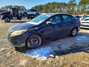 Ford Focus S 2.0L 4 2012
