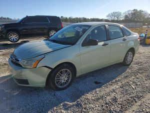 Ford Focus SE 2.0L 4 2010