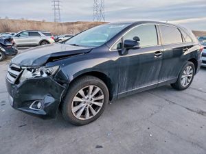 Toyota Venza LE 2.7L 4 2013