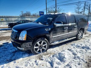 Cadillac Escalade ESV LUXURY 6.2L 8 2013