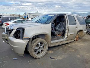 GMC Yukon DENALI 6.2L 8 2007