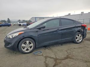 Hyundai Elantra GLS 1.8L 4 2013