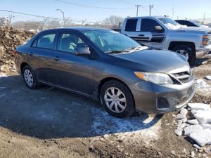 Toyota Corolla 1.8L 4 2013