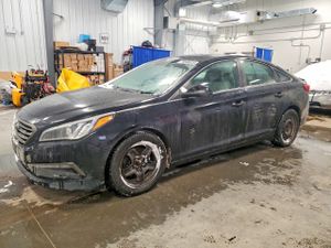 Hyundai Sonata SE 2.4L 4 2015