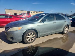 Toyota Camry BASE 2.5L 4 2010
