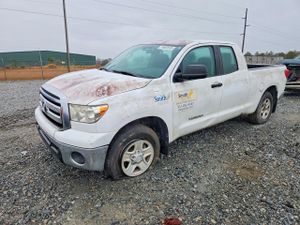 Toyota Tundra DOUBLE CAB SR5 4.6L 8 2011