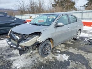 Nissan Versa S 1.6L 4 2014