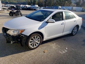 Toyota Camry HYBRID 2.5L 4 2014