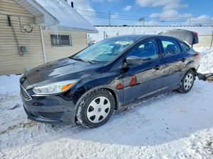 Ford Focus S 2.0L 4 2015