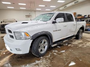 Dodge RAM 5.7L 8 2011