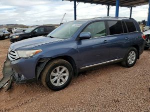 Toyota Highlander BASE 3.5L 6 2013