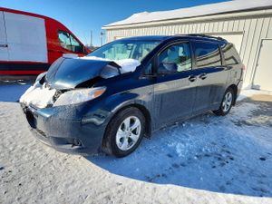 Toyota Sienna 3.5L 6 2012